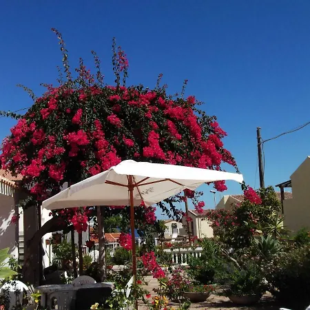 Holiday home Bouganville
