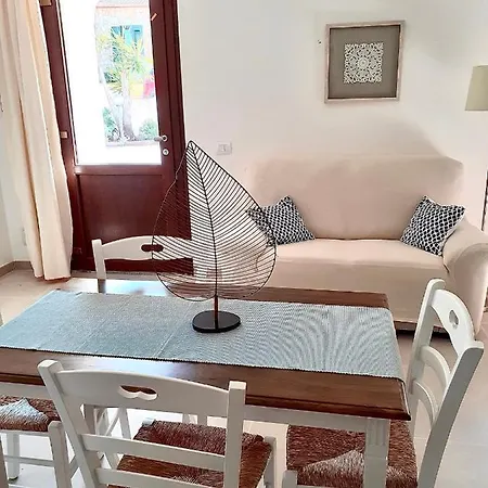 Holiday home Bouganville